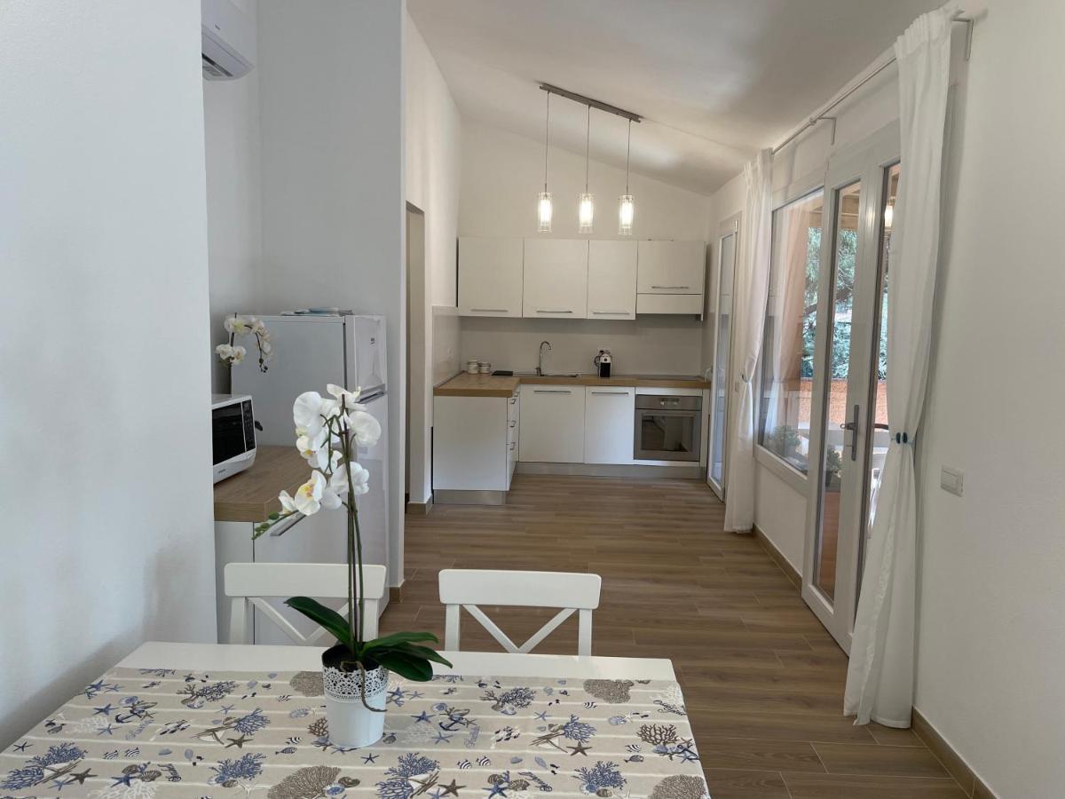 Beach House Calaverde Village Санта-Маргерита-ди-Пула Экстерьер фото
